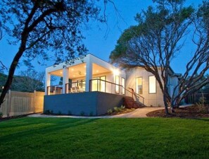 Exterior - The Beach Haven - 4 bedroom luxury house Sleeps 12-14 (Rye)