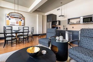Interior - 4BR Large Space for 14 in Prime Location | The Mayfair (New Orleans)