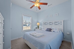 4 chambres, accès au Wi-Fi (inclus), literie fournie