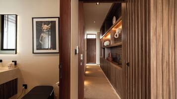 Penthouse ejecutivo | 2 habitaciones, decoración personalizada y muebles diferentes