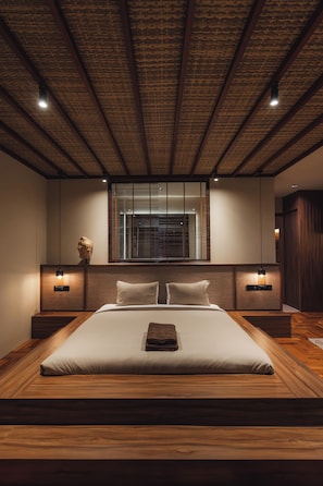 2 Schlafzimmer, individuell dekoriert, individuell eingerichtet