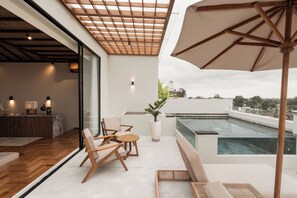 Executive Penthouse | Terrace/patio