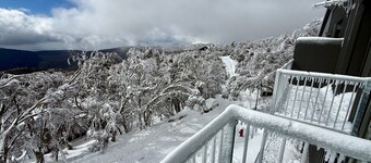 Ski Lift Access | Modern 3BR Chalet + Fireplace