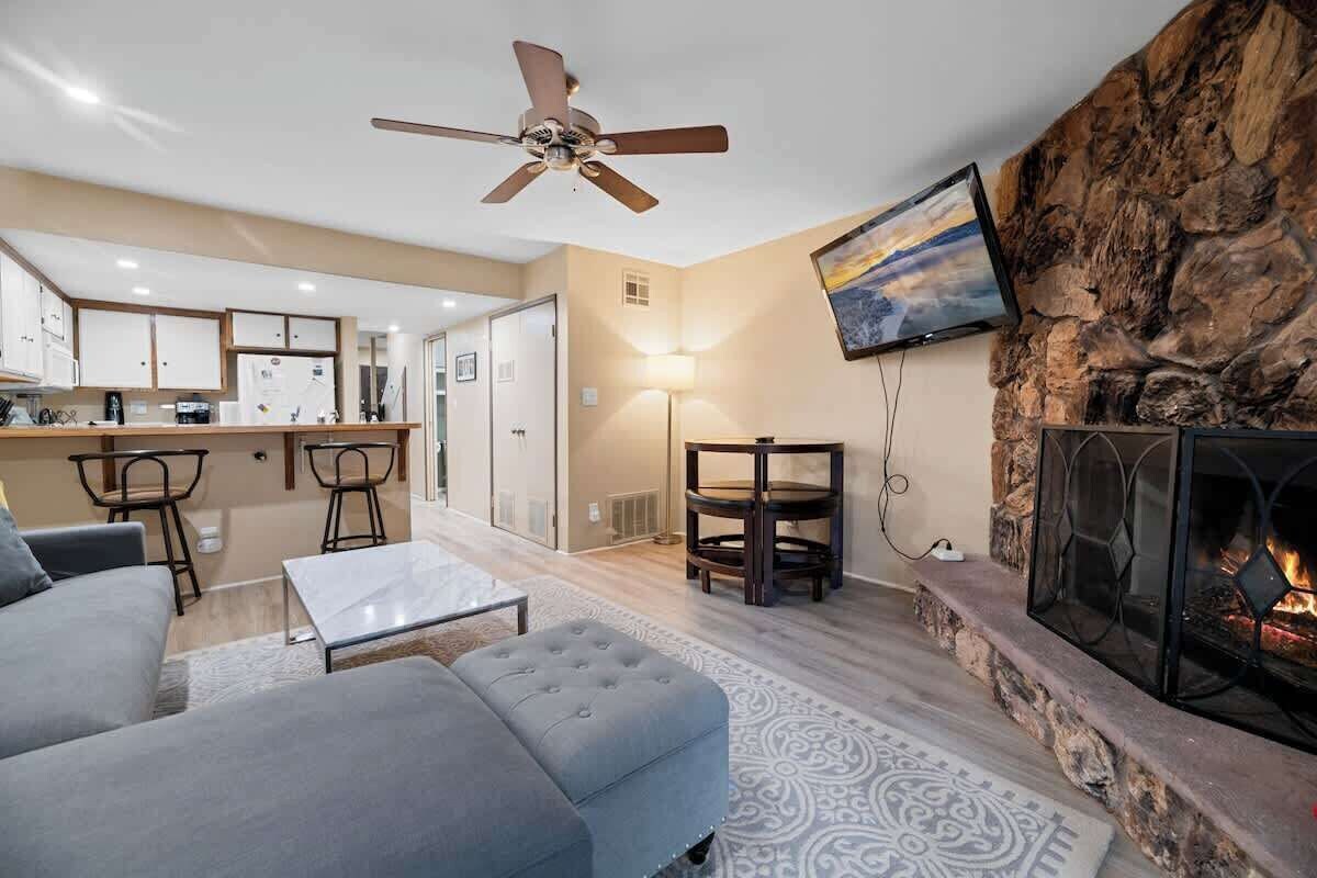 Summit Getaway • Walk to Snow Summit