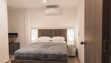 1 chambre, fer et planche à repasser, Wi-Fi, draps fournis