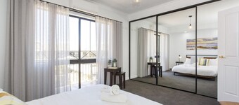 Terrace Heaven – Luxe Retreat in Fremantle