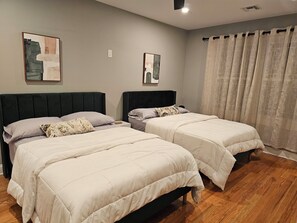 3 bedrooms, iron/ironing board, free WiFi, bed sheets