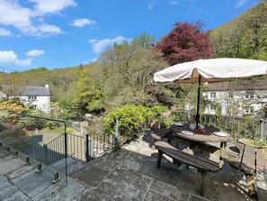 Outdoor dining - Rockford Cottage, Brendon (Nr Lynton)