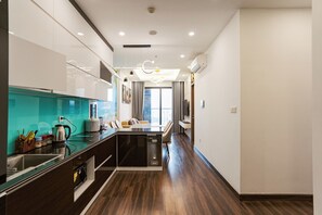 Luxury Apartment, City View, Tower | In-room dining - X-Stay Luxe (Hai Phong)