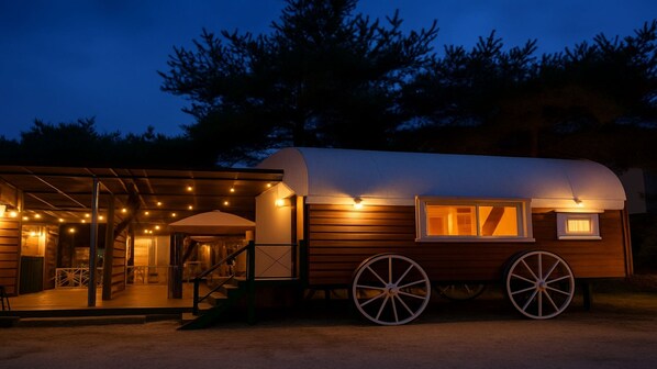 Kamar Basic, 1 kamar tidur (Royal Carriage(Pet Friendly/BBQ)) | Eksterior