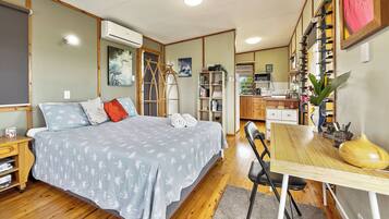 1 bedroom, iron/ironing board, bed sheets, wheelchair access