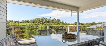 Waves and Blossoms | Spacious Coastal Escape