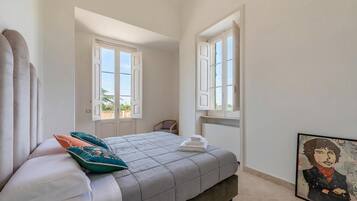 5 chambres, fer et planche à repasser, Wi-Fi gratuit, draps fournis
