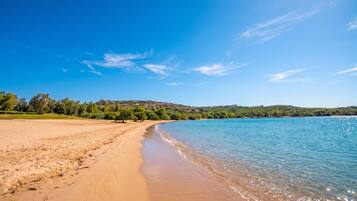 Playa en los alrededores