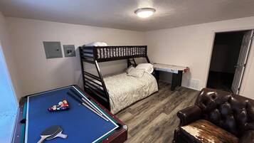 5 habitaciones, wifi gratis y ropa de cama