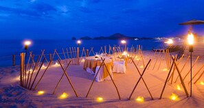 Outdoor dining - Peak Whale Season! - 2 Bedroom suite @ Villa la Estancia Los Cabos - March 1-8
 (Cabo San Lucas)