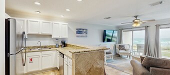 Gorgeous ground-floor beachfront condo, shared pool and beach access