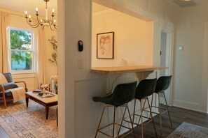 Interior - 2-bedroom apartment in excellent location DT Orlando, lake Eola, with WiFi, AC (Orlando)