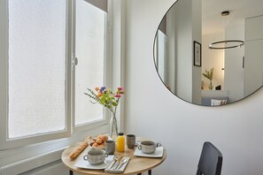 Apartment | Tempat makan