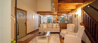 Amish Country Retreat w/ Hot Tub & Fenced Yard