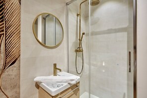 Departamento | Baño | Secadora de cabello, jabón, shampoo