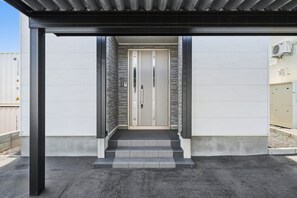 Exterior - MIST (Sapporo)
