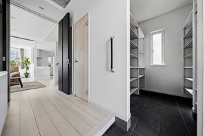 Property entrance - MIST (Sapporo)