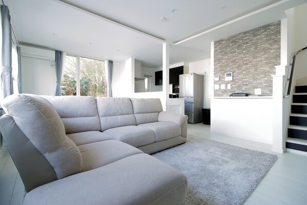 Flat-screen TV - MIST (Sapporo)