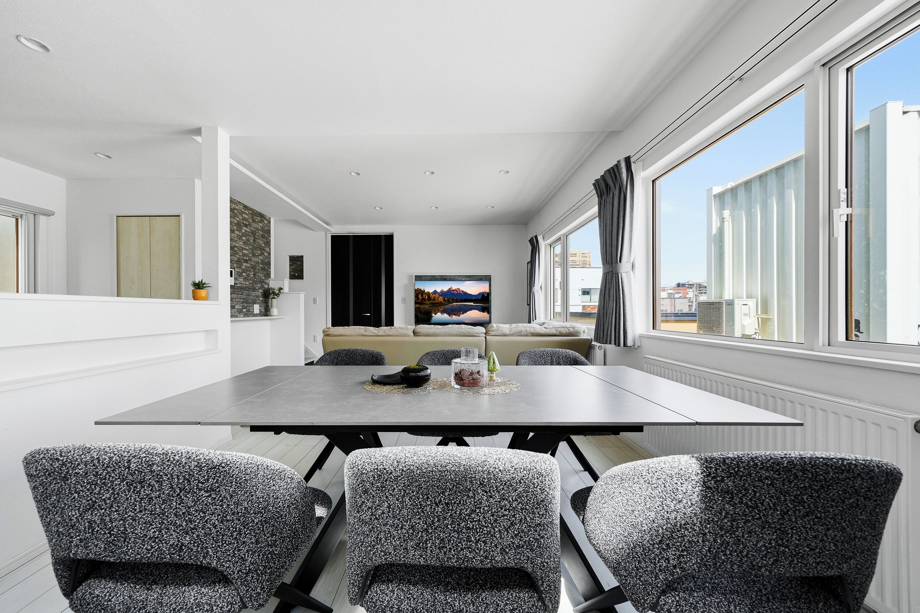 Deluxe-Haus | Essbereich im Zimmer