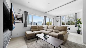 Casa Deluxe | Sala d'estar | Televisor de pantalla plana