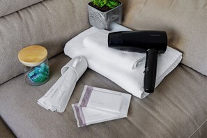 Deluxe House | Bathroom - MIST (Sapporo)