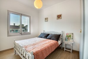 2 Schlafzimmer, Bügeleisen/Bügelbrett, kostenloses WLAN, Bettwäsche