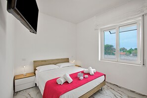 Casa familiar, diversos dormitoris, 2 banys (Villa Na' Lu' 2 With Sea View) | Vista des de l'habitació