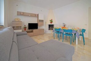 Maison Standard, plusieurs chambres, vue mer (Villa Na' Lu' 1 with sea view) | Coin séjour