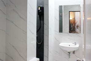 Standard Oda | Banyo | Duş, havlu 
