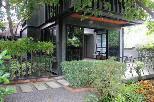 The Melatonin Hostel 