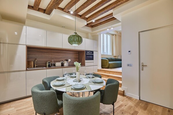Apartment | Dining - Superb and new Apartment in the Center of Paris (Paris)