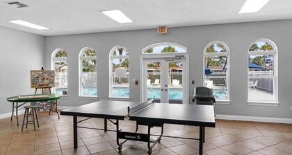 Charming pet-friendly cottage in a gated resort with amenities on the east end of Panama City Beach!