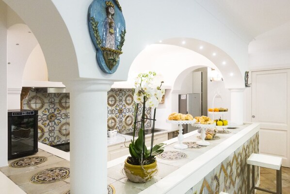 Dining - Le Anfore exclusive property with private pool (Praiano)