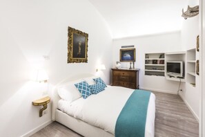 2 chambres, fer et planche Ă repasser, Wi-Fi gratuit, draps fournis