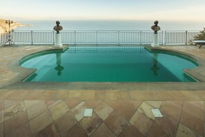 Outdoor pool - Le Anfore exclusive property with private pool (Praiano)