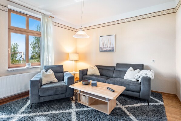 Fernseher, DVD-Player