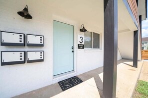 Exterior detail - OV Mosaic Suites - Serene (Norfolk)