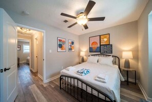2 Schlafzimmer, Bügeleisen/Bügelbrett, WLAN, Bettwäsche