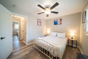 2 bedrooms, iron/ironing board, WiFi, bed sheets