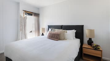 1 chambre, literie de qualité supérieure, fer et planche à repasser