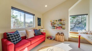 Unclassified image, 3 of 36, button - Kismet Cottage (Manzanita)