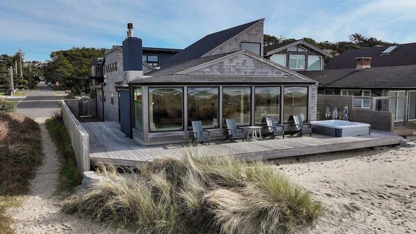 Unclassified image, 1 of 71, button