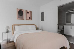 1 chambre, fer et planche Ă repasser, Wi-Fi, draps fournis