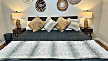 3 bedrooms, iron/ironing board, WiFi, bed sheets